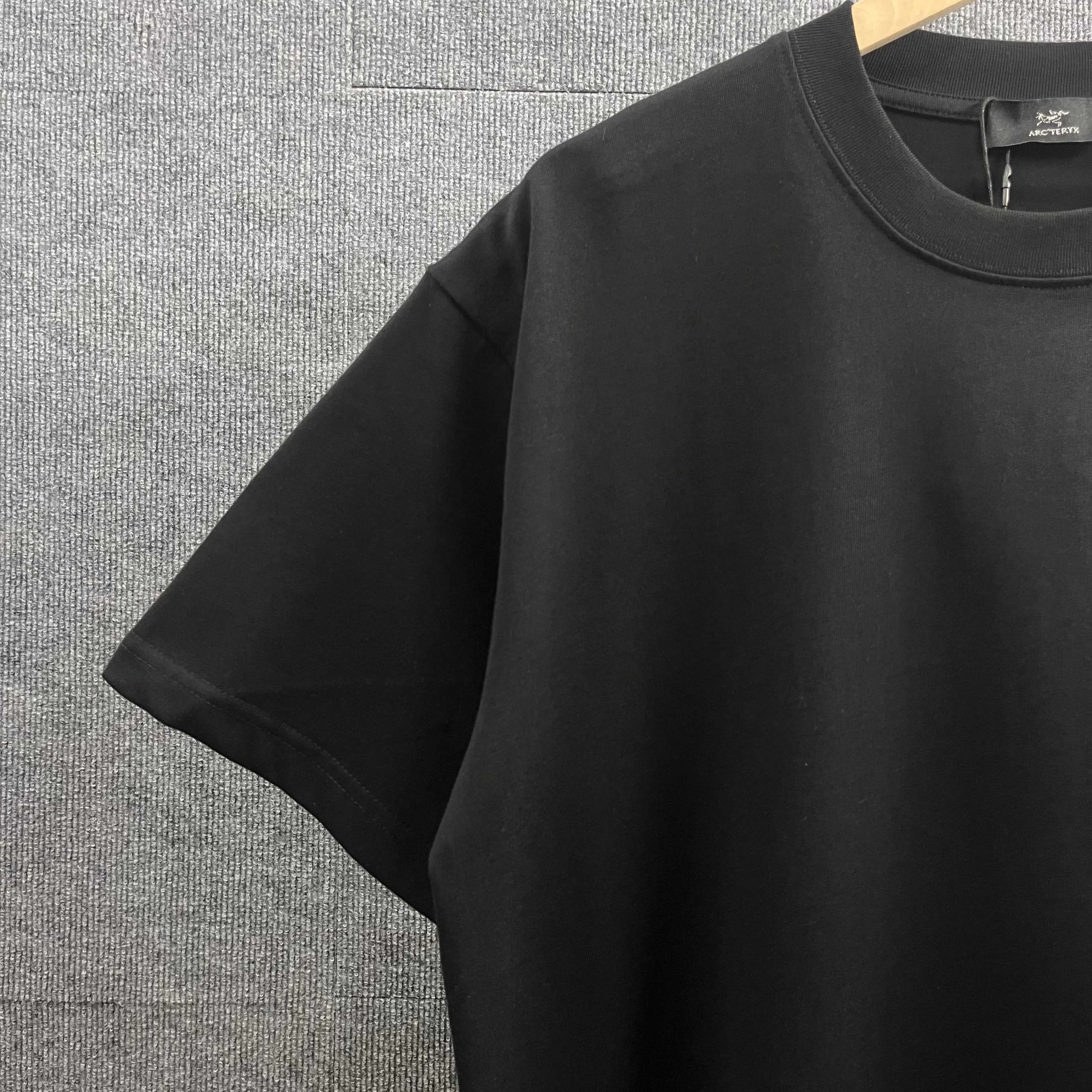 ARC'TER* * * 2026 New Arrival Classic logo T Same Style ：Black White Size： S （90-130 ） M （120-150 ） L （140-165 ） XL （160-180 ） XXL （180 ）